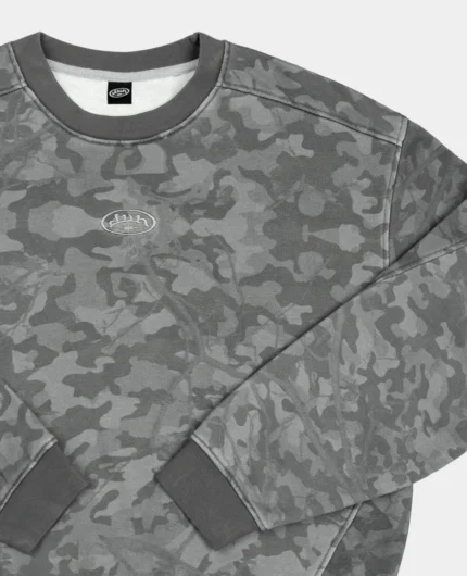 Divin By Divin All Over Dark Camo Crewneck (2)