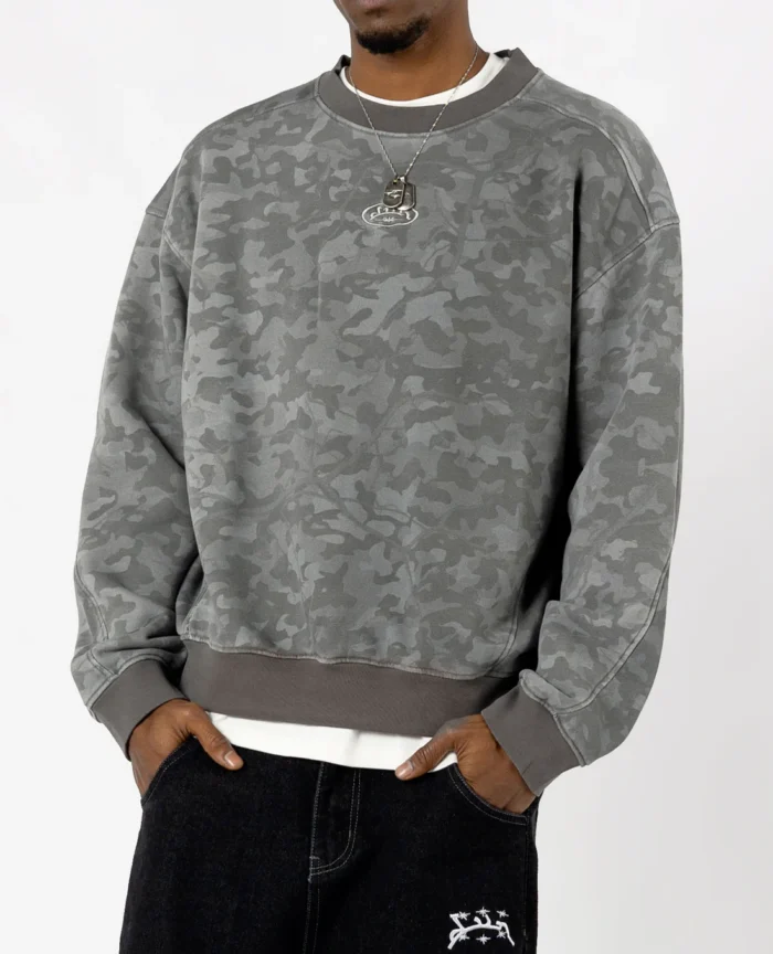 Divin By Divin All Over Dark Camo Crewneck (3)