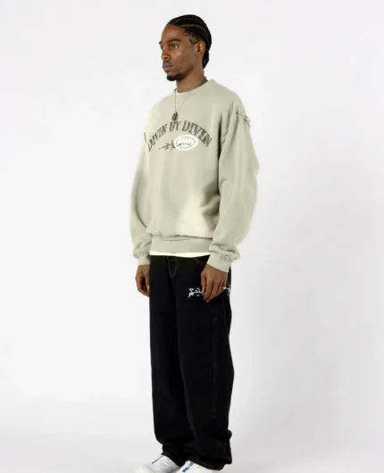 Divin By Divin Green Vintage Military Crewneck (2)