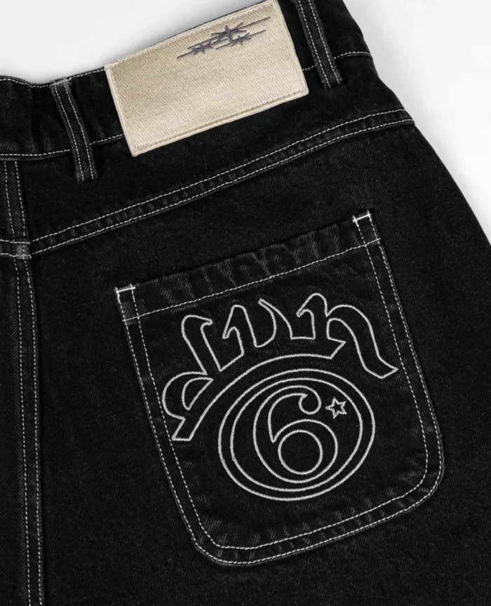 Divin by Divin Black Six Denim Jort (3)