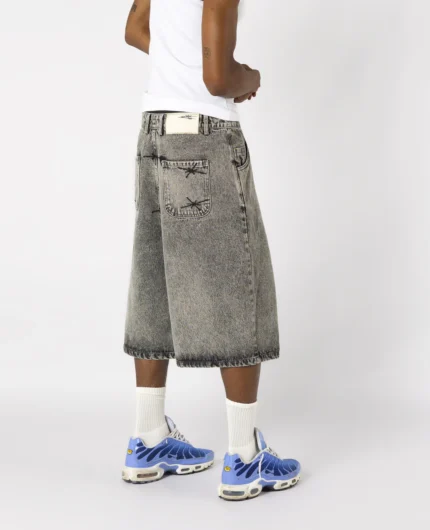 Divin by Divin Grey Denim Jort (2)